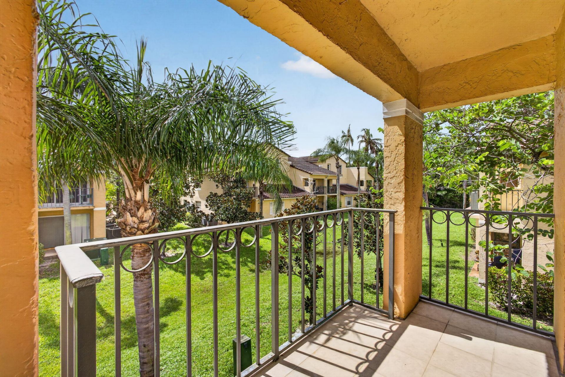 1120 Lake Shore Drive, Unit 204, Lake Park, FL 33403 Photo