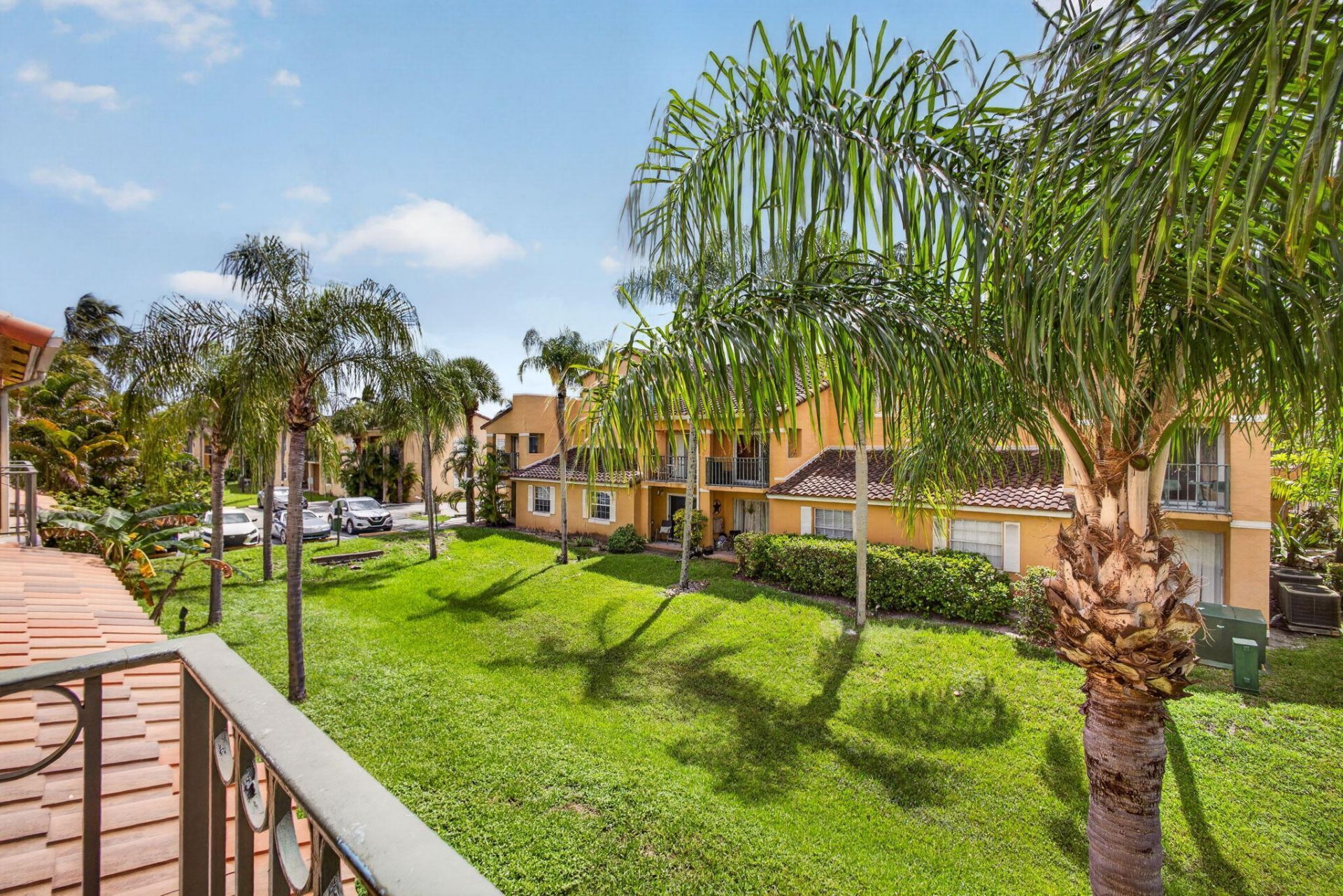 1120 Lake Shore Drive, Unit 204, Lake Park, FL 33403 Photo