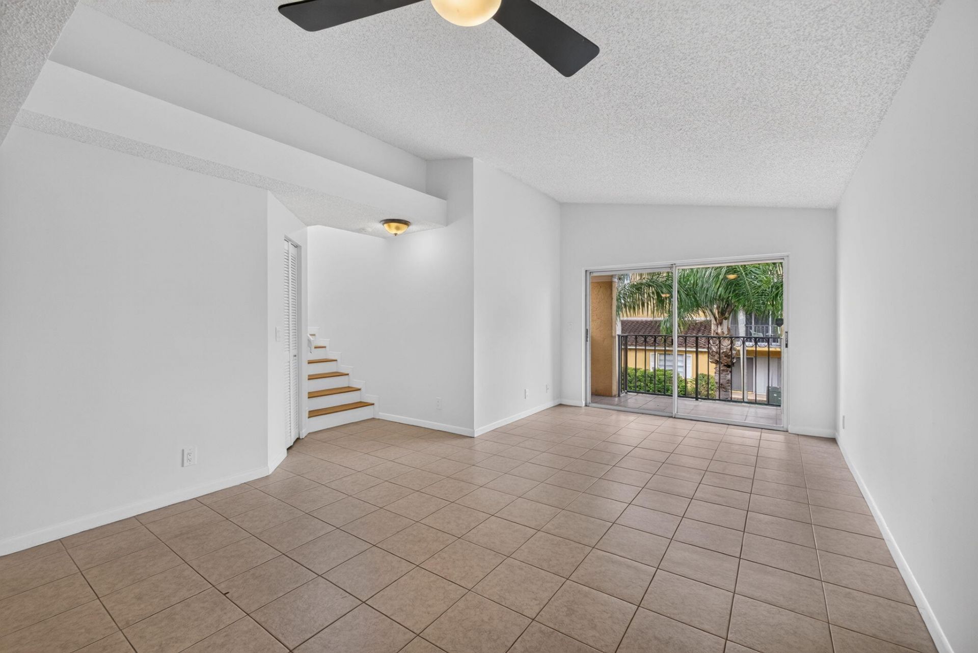 1120 Lake Shore Drive, Unit 204, Lake Park, FL 33403 Photo