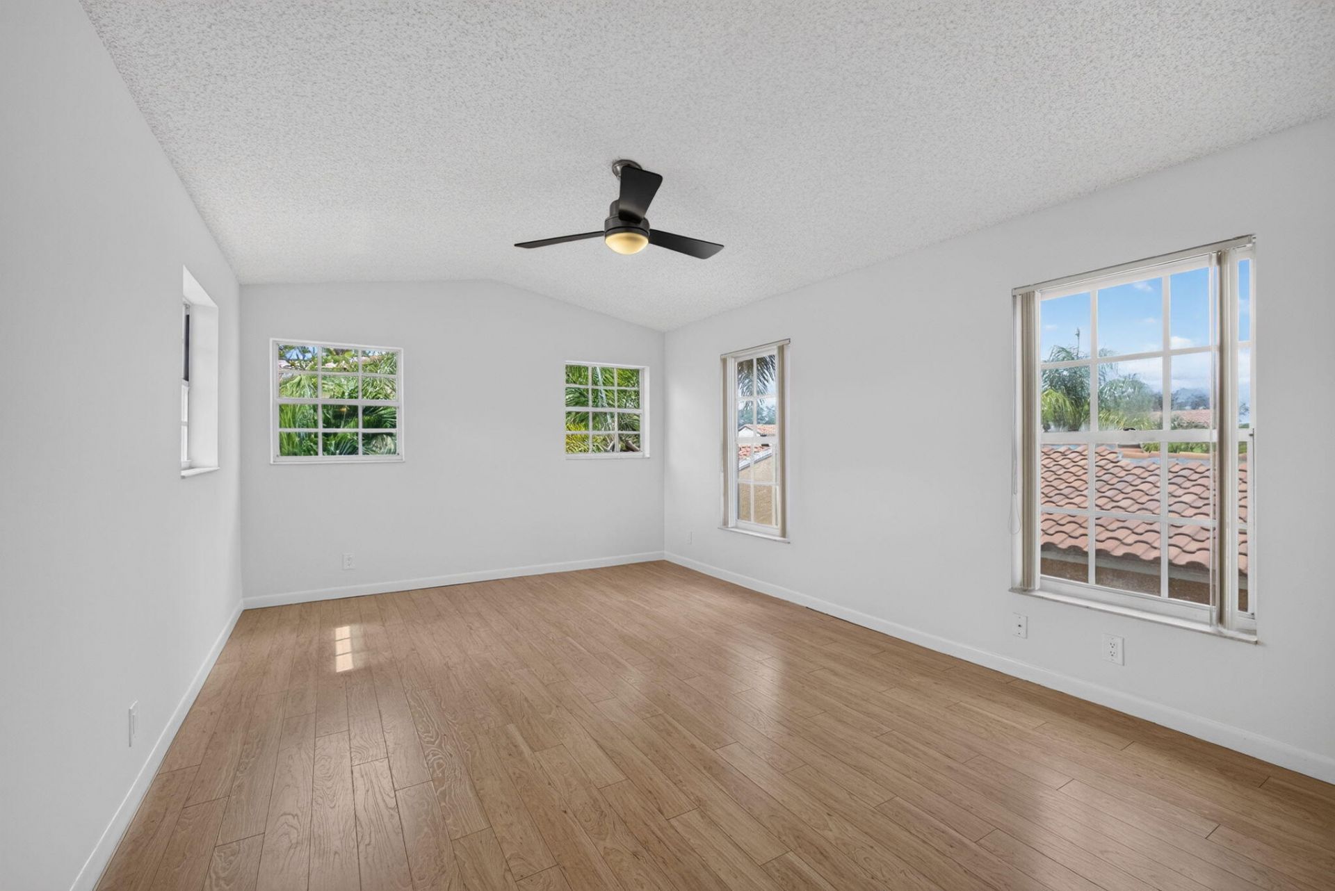 1120 Lake Shore Drive, Unit 204, Lake Park, FL 33403 Photo