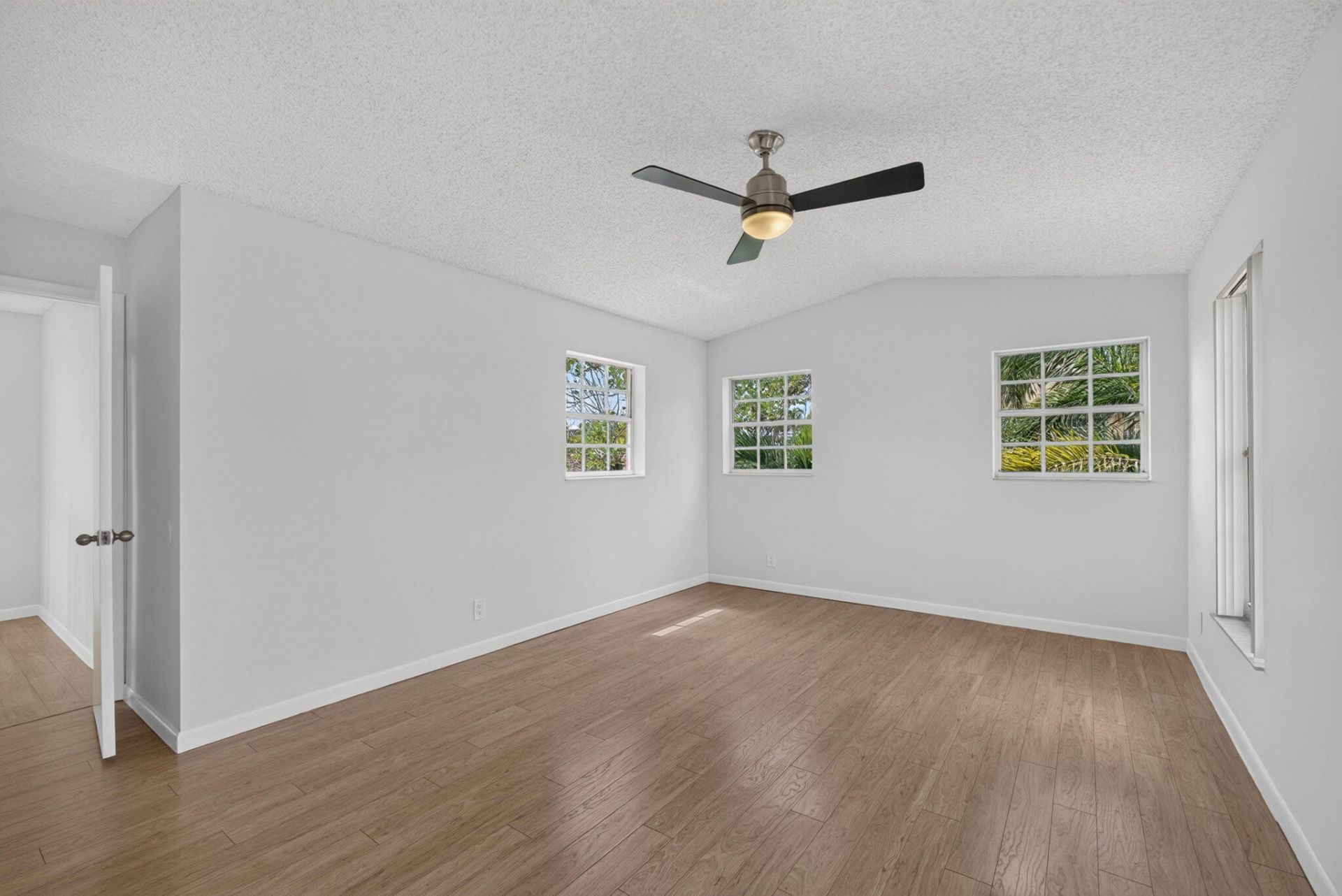 1120 Lake Shore Drive, Unit 204, Lake Park, FL 33403 Photo