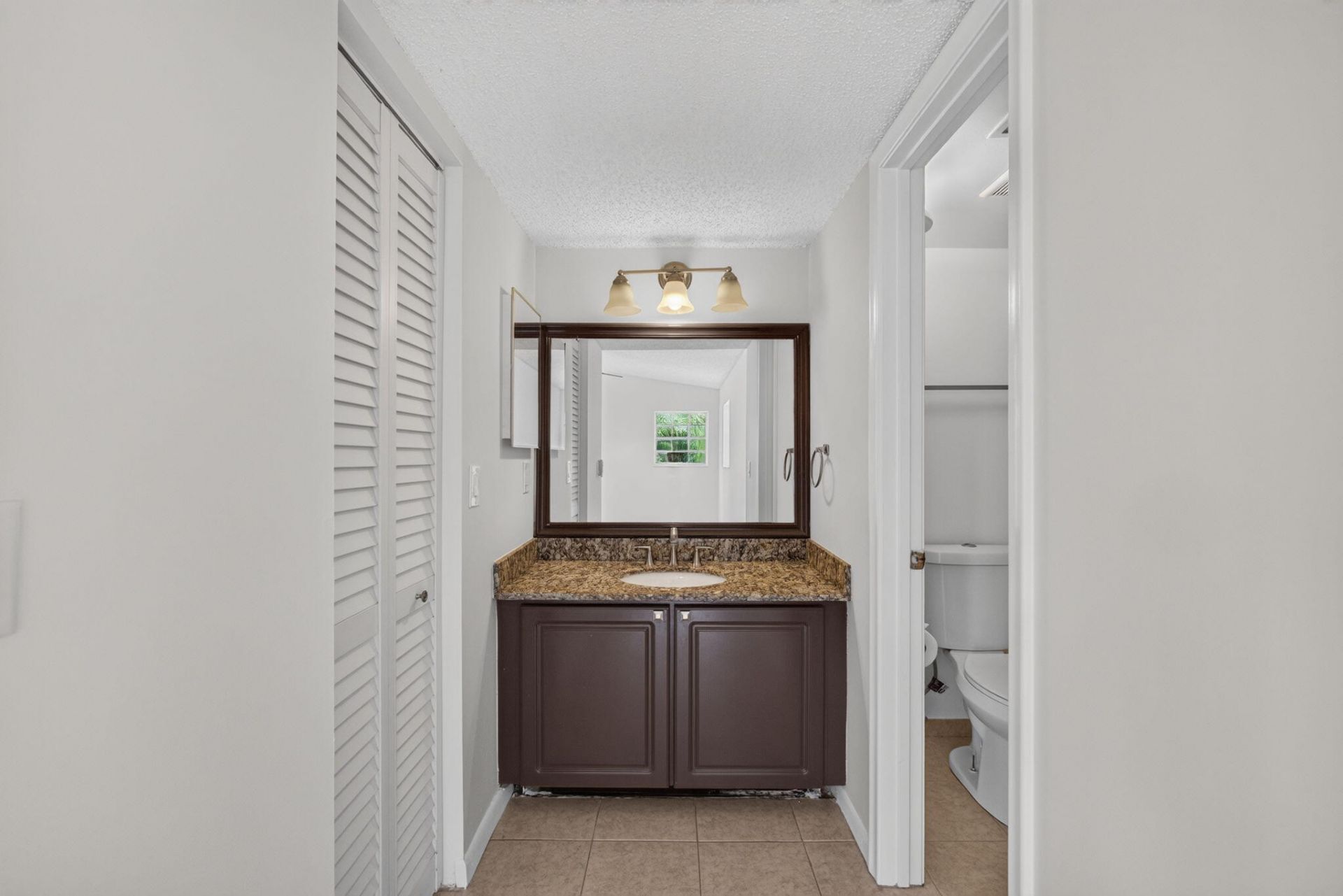 1120 Lake Shore Drive, Unit 204, Lake Park, FL 33403 Photo