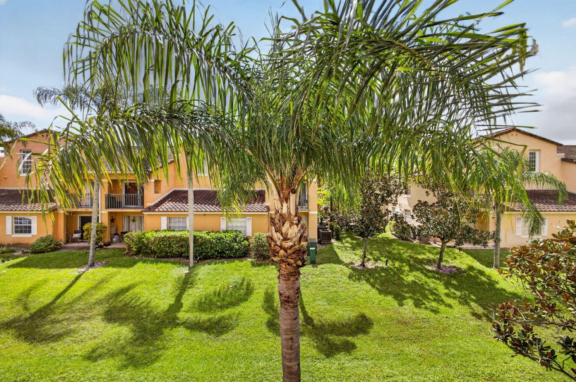 1120 Lake Shore Drive, Unit 204, Lake Park, FL 33403 Photo