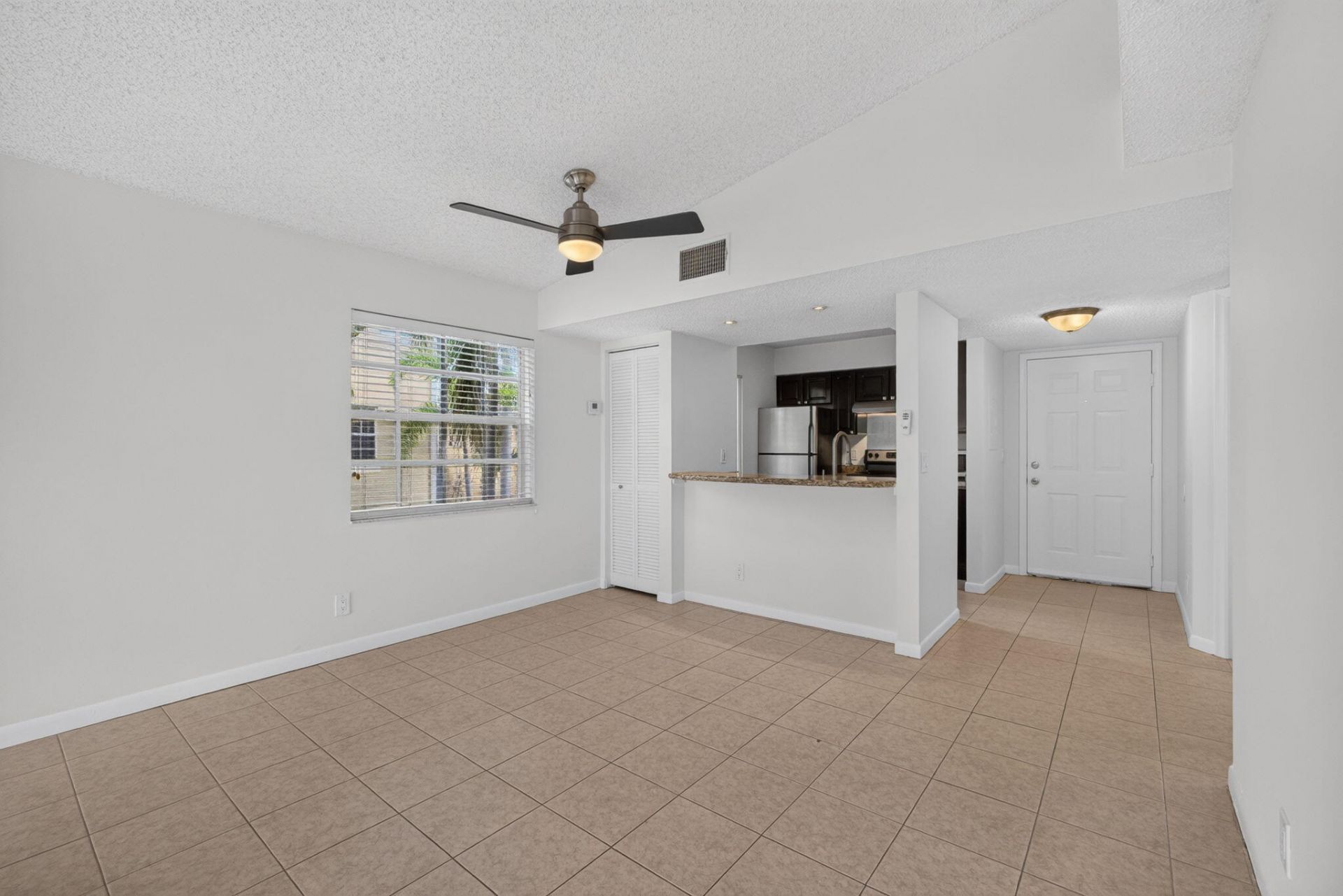 1120 Lake Shore Drive, Unit 204, Lake Park, FL 33403 Photo