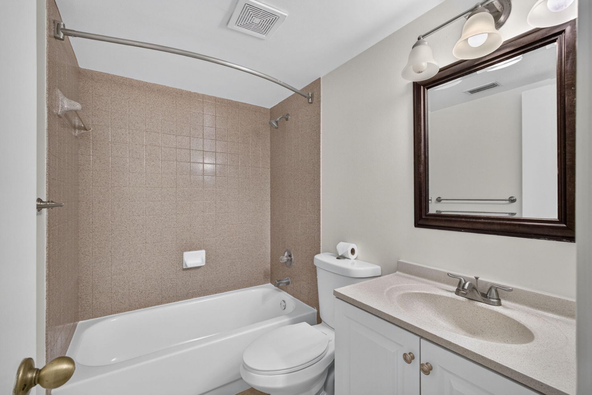 1120 Lake Shore Drive, Unit 204, Lake Park, FL 33403 Photo