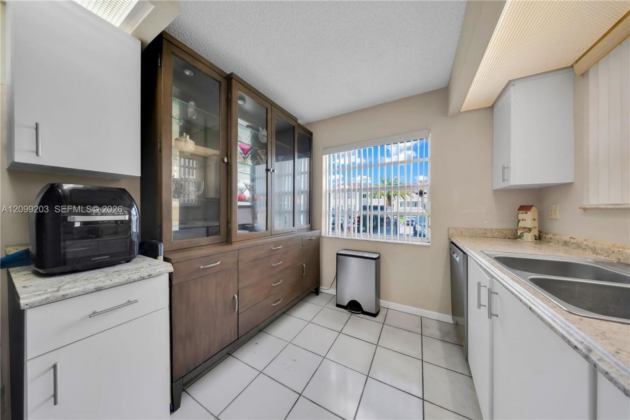 2257 SE 27th Dr, Unit 103-E, Homestead, FL 33035 Photo
