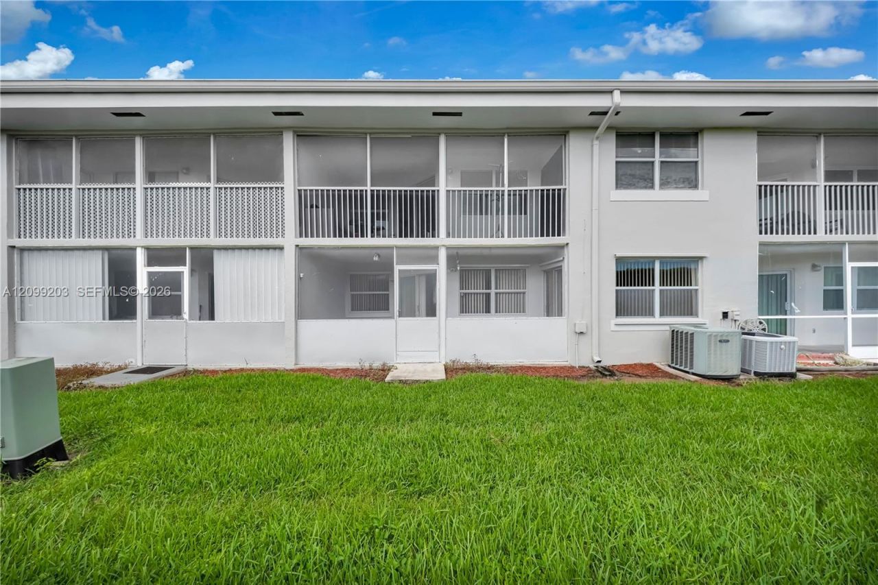 2257 SE 27th Dr, Unit 103-E, Homestead, FL 33035 Photo