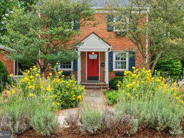 2229 N QUANTICO STREET, ARLINGTON, VA 22205