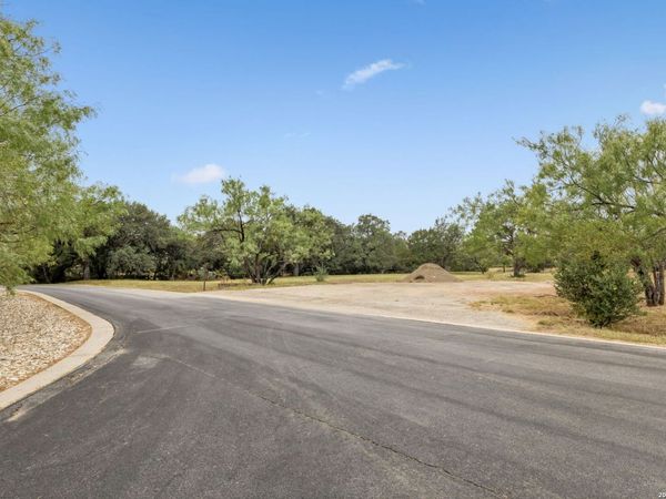 W19028 Moon Ray, Horseshoe Bay, TX 78657