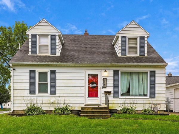 1520 E Mitchell Avenue, Waterloo, IA 50702