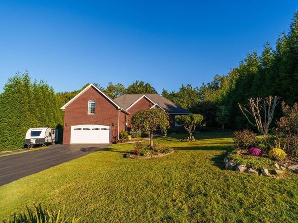 274 Landmark Cir, Sparta, TN 38583