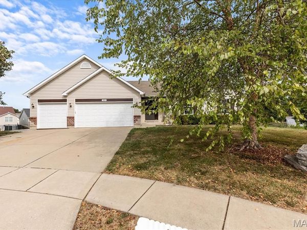 521 Cimarron Woods Court , Wentzville, MO 63385