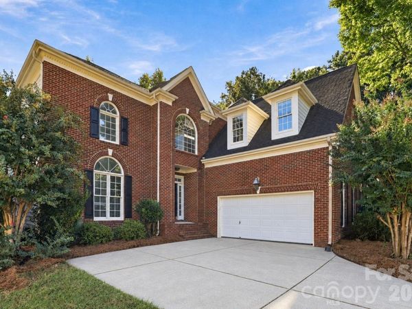 3439 Twelve Oaks Place , Charlotte, NC 28270