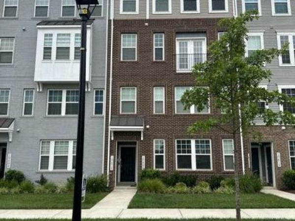 LANHAM, MD 20706