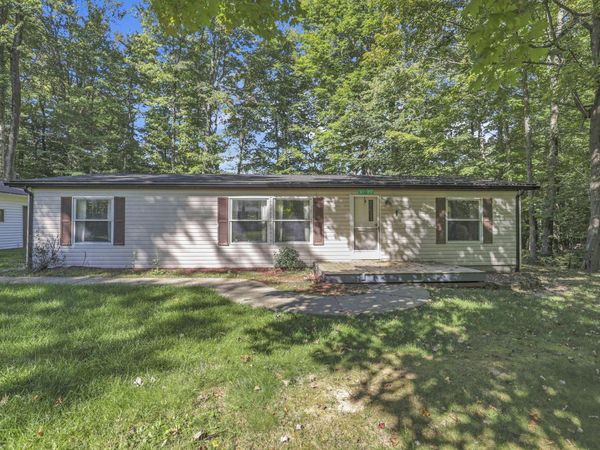 120 Atlantic Drive , Mount Gilead, OH 43338