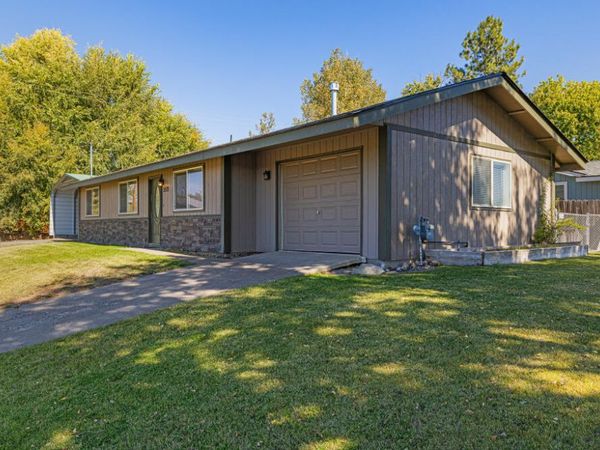 2571 5th Avenue, Bonanza, OR 97623