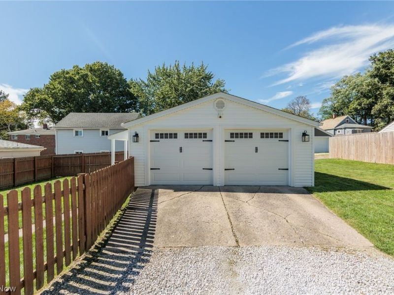 796 Graceland Avenue, Barberton, OH 44203 Photo 36