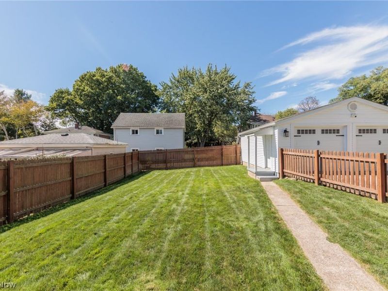 796 Graceland Avenue, Barberton, OH 44203 Photo 38