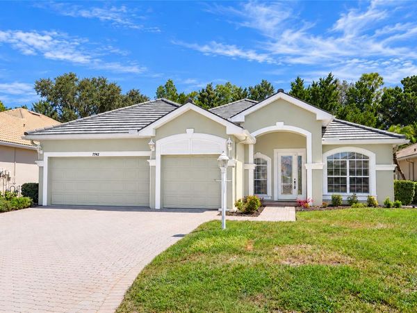 7742 US OPEN LOOP , LAKEWOOD RANCH, FL 34202