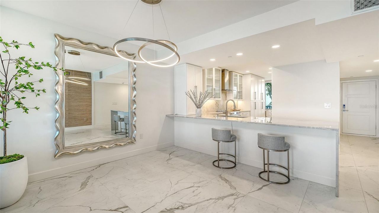 5461 Gulf Of Mexico Drive, Unit 304, Longboat Key, FL 34228 Photo