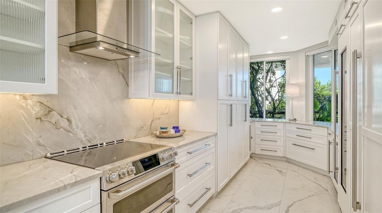 5461 Gulf Of Mexico Drive, Unit 304, Longboat Key, FL 34228 Photo