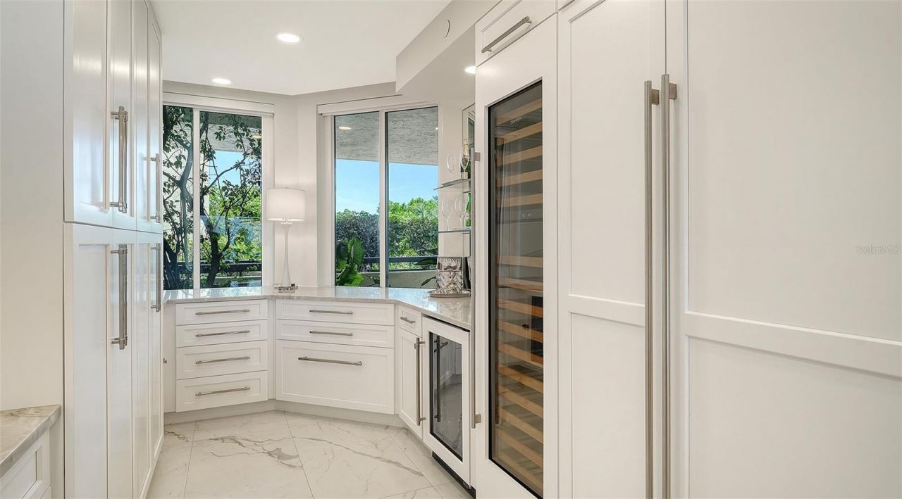 5461 Gulf Of Mexico Drive, Unit 304, Longboat Key, FL 34228 Photo