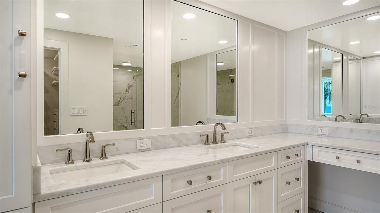5461 Gulf Of Mexico Drive, Unit 304, Longboat Key, FL 34228 Photo