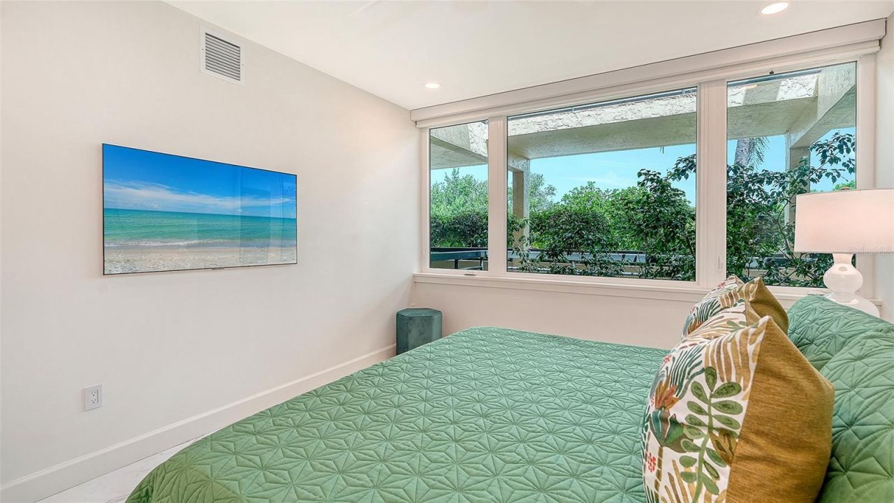 5461 Gulf Of Mexico Drive, Unit 304, Longboat Key, FL 34228 Photo