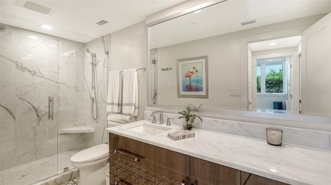 5461 Gulf Of Mexico Drive, Unit 304, Longboat Key, FL 34228 Photo