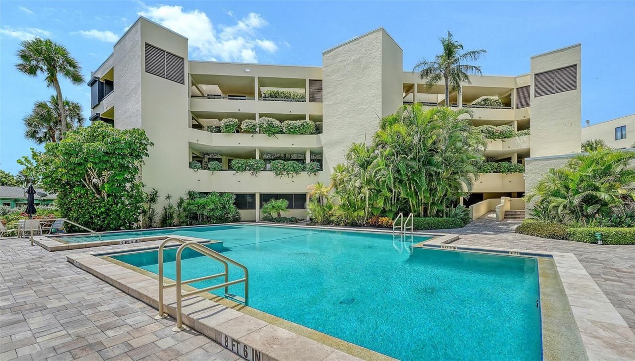 5461 Gulf Of Mexico Drive, Unit 304, Longboat Key, FL 34228 Photo