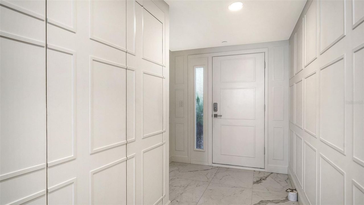 5461 Gulf Of Mexico Drive, Unit 304, Longboat Key, FL 34228 Photo