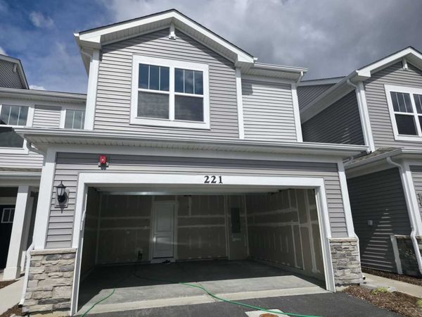 221 Cooney Way , Oswego, IL 60543