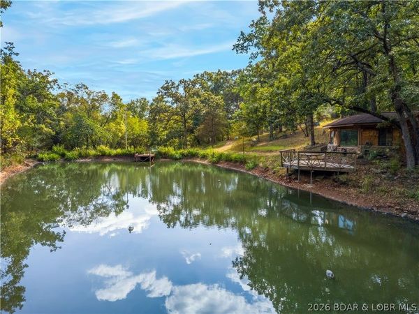2795 Business Park Road , Linn Creek, MO 65052