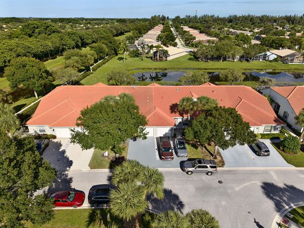 8464 LOGIA Circle, Boynton Beach, FL 33472