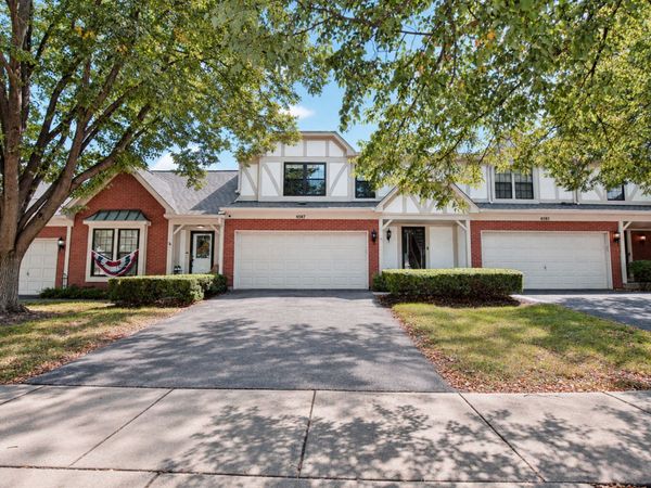 4587 Olmstead Drive , Hoffman Estates, IL 60192