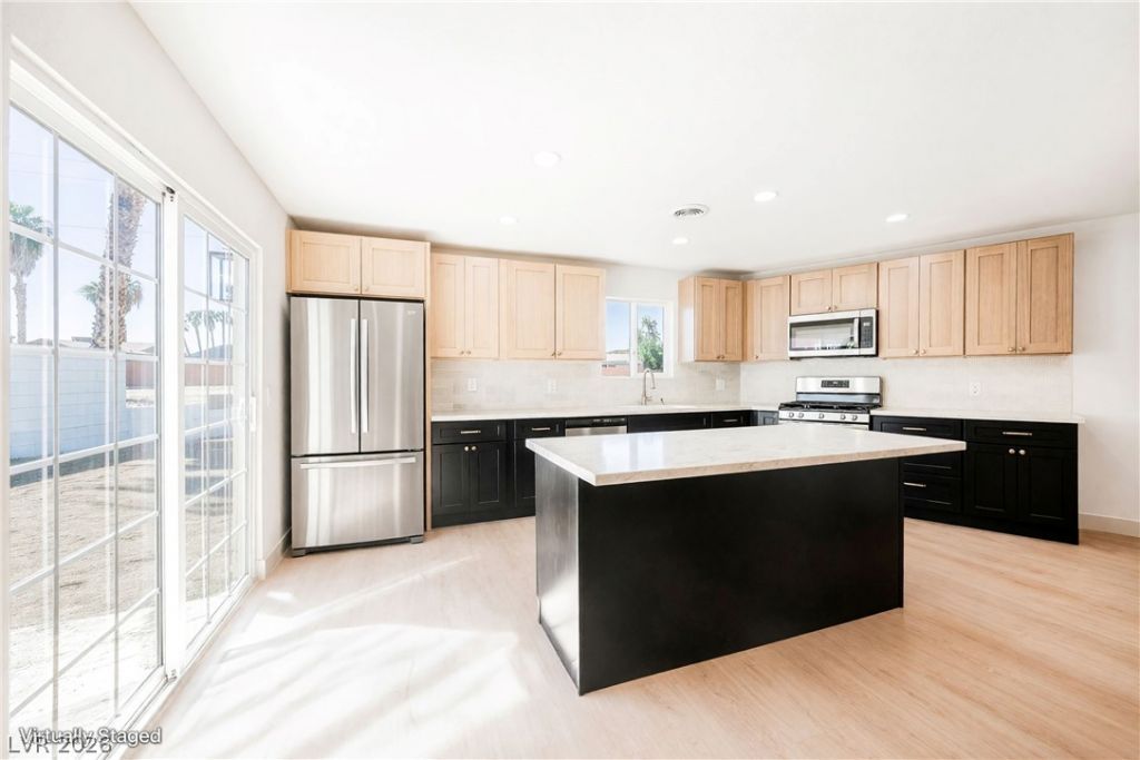 5117 New Bedford Drive, Las Vegas, NV 89122 Main Photo
