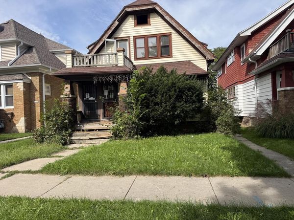 2418 W Hope AVENUE, Milwaukee, WI 53209