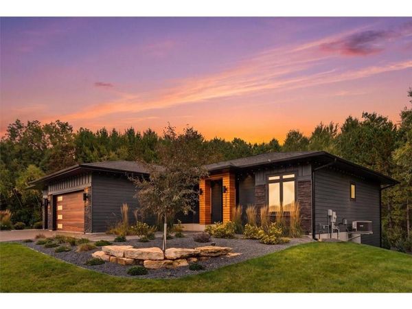 1220 54th Street, Hudson, WI 54016