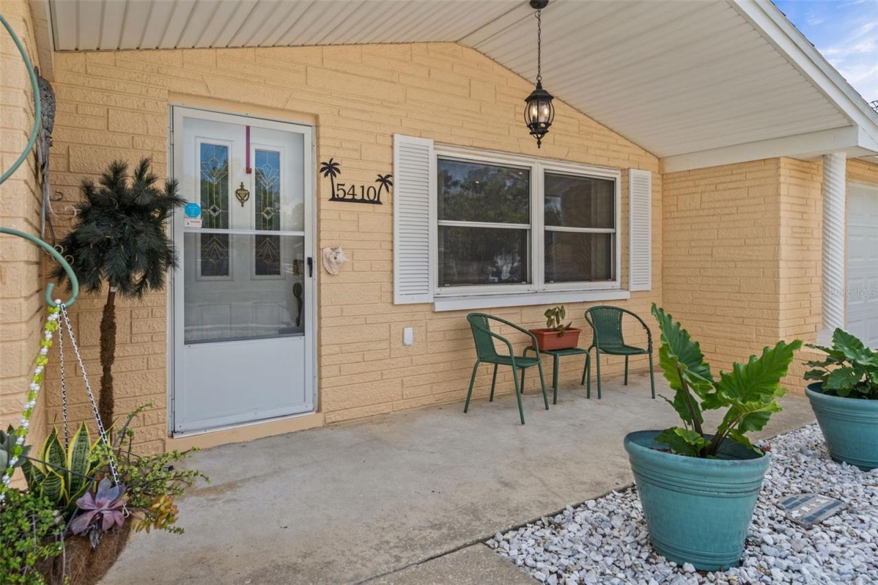 5410 Flora Avenue, Holiday, FL 34690 Photo