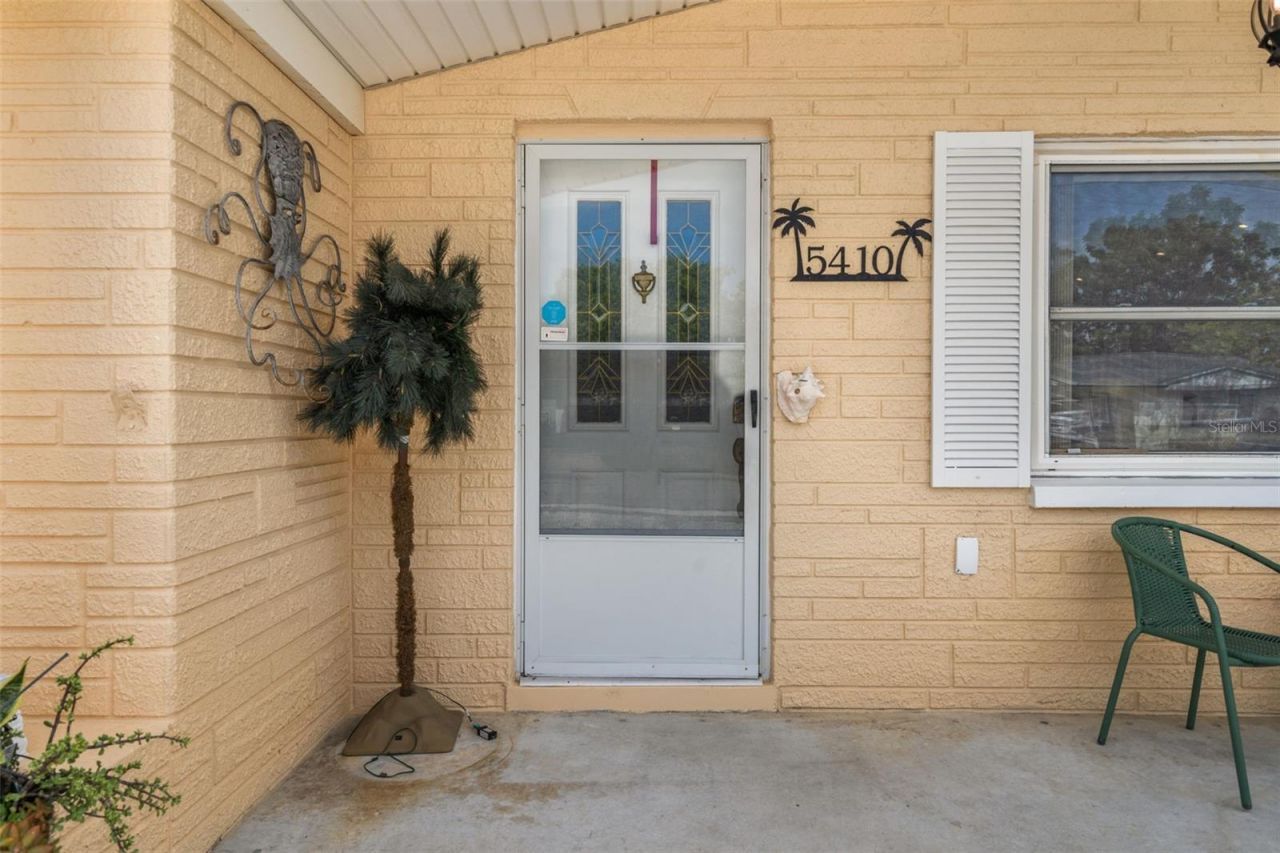5410 Flora Avenue, Holiday, FL 34690 Photo