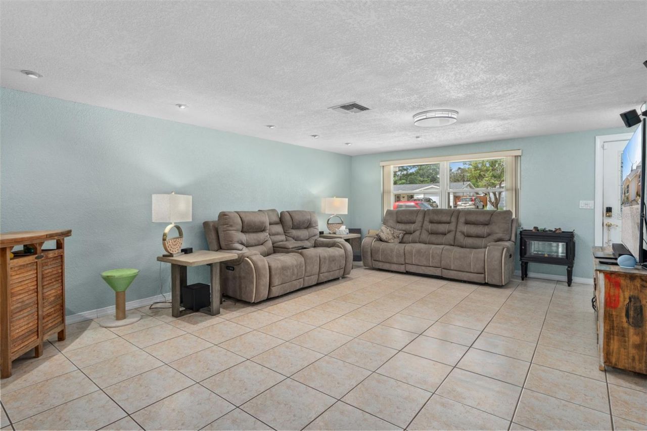 5410 Flora Avenue, Holiday, FL 34690 Photo