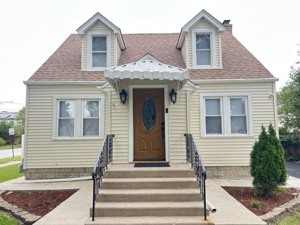 6848 W 96th Street , Oak Lawn, IL 60453