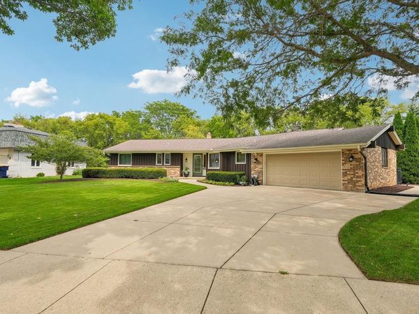 3428 S 119th STREET, West Allis, WI 53227