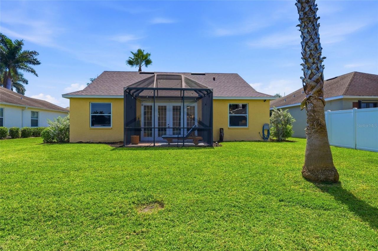 3415 72nd Drive E, Sarasota, FL 34243 Photo