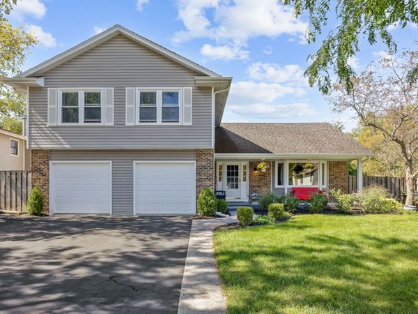 428 Franklin Lane , Elk Grove Village, IL 60007