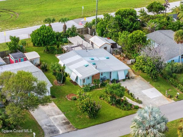 241 Avenida Central, Indialantic, FL 32903