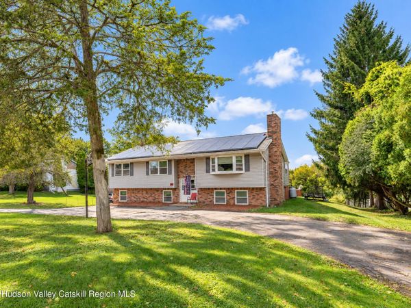 411 Linderman Avenue, Kingston, NY 12401