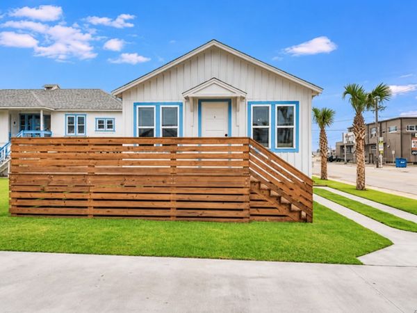 340 Alister St, Unit 6, Port Aransas, TX 78373