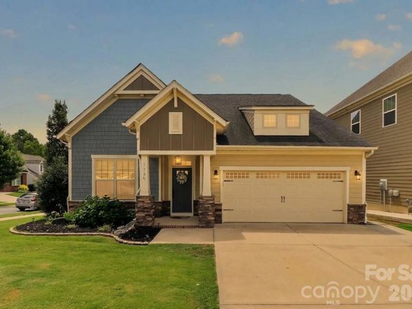 128 Creekside Crossing Lane , Mooresville, NC 28117