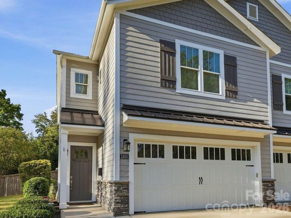 1303 Cortland Road E, Charlotte, NC 28209